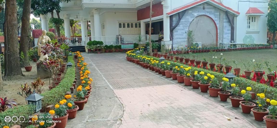 Swet Aparajita Hotel Bolpur Bagian luar foto